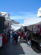 the-markets-in-piazza-dei-signori-4